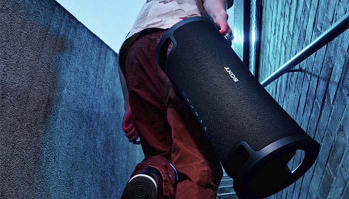 Купить портативную колонку Sony ULT FIELD 7 Black по цене от 34990